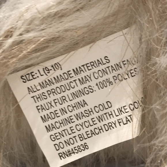 Pom Pom Faux Fur Lined Slippers Size 9/10 NWOT - Picture 7 of 7